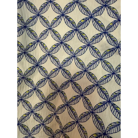 Vineyard Vines Women's Shorts White Blue Geometric Leaf Lightweight Chino Size 6 - Picture 3 of 6